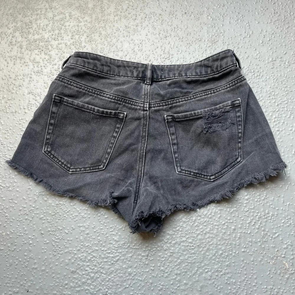 PacSun edgy vibes
